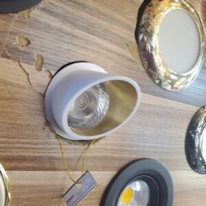 Recess light